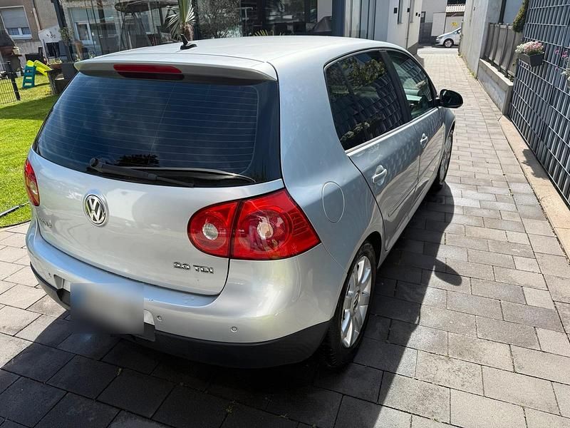 Gebraucht VW Golf IV 140 PS (102 kW) 2004 Silber Limousine