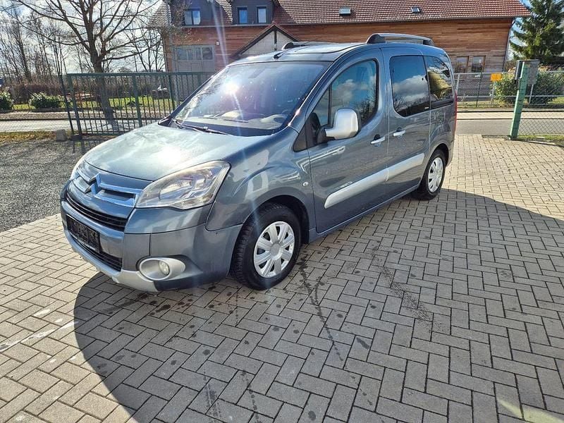 Gebraucht Citroën Berlingo SELECTION 111 PS (81 kW) 2011 Grau Van / Kleinbus