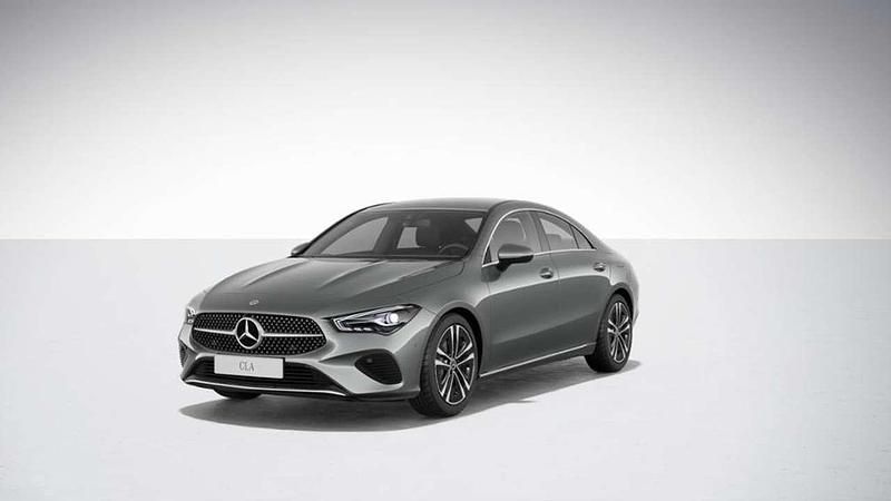 Gebraucht Mercedes CLA200 Progressive 163 PS (119 kW) 2025 Metalliclack mountaingrau Coupé
