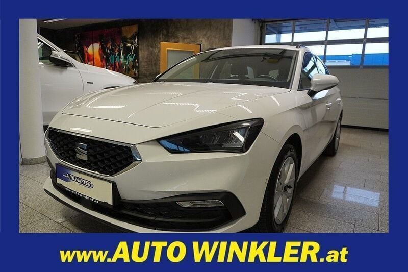 Weiß Gebraucht 2021 Seat Leon ST Style Kombi | 13.970 € (Guter Preis) - Bild 1/4