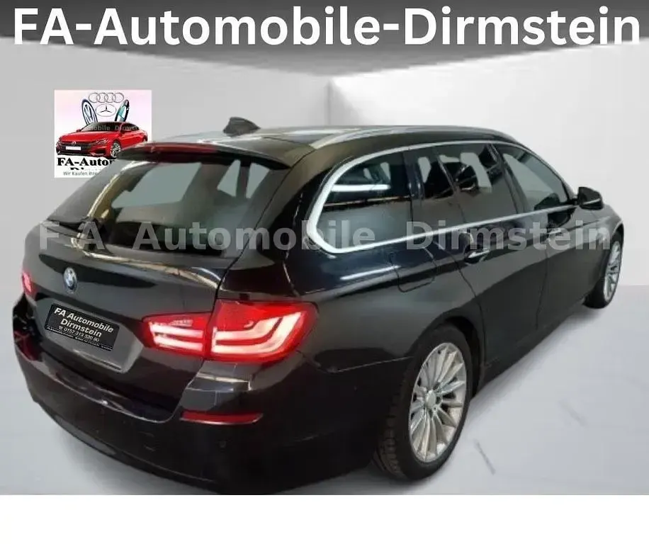 Gebraucht BMW 530 Sport Line 258 PS (189 kW) 2013 Saphirschwarz Kombi