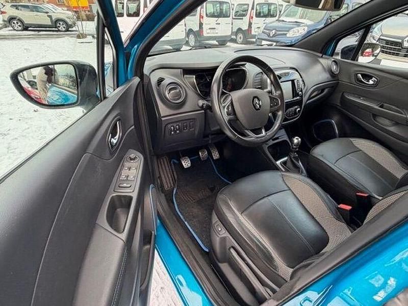 Gebraucht Renault Captur Intens 118 PS (86 kW) 2017 Bleu rpm + noir gne (metallic) SUV
