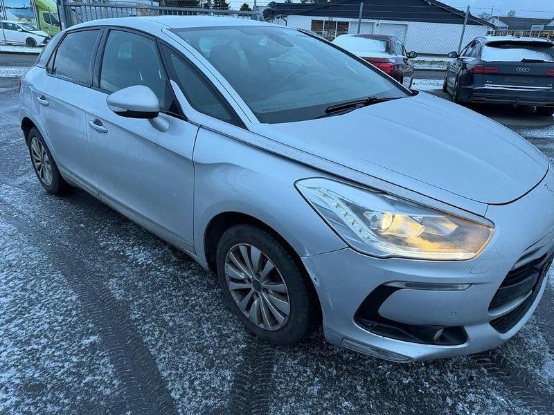 Gebraucht Citroën DS5 Chic 120 PS (88 kW) 2014 Silber Kleinwagen