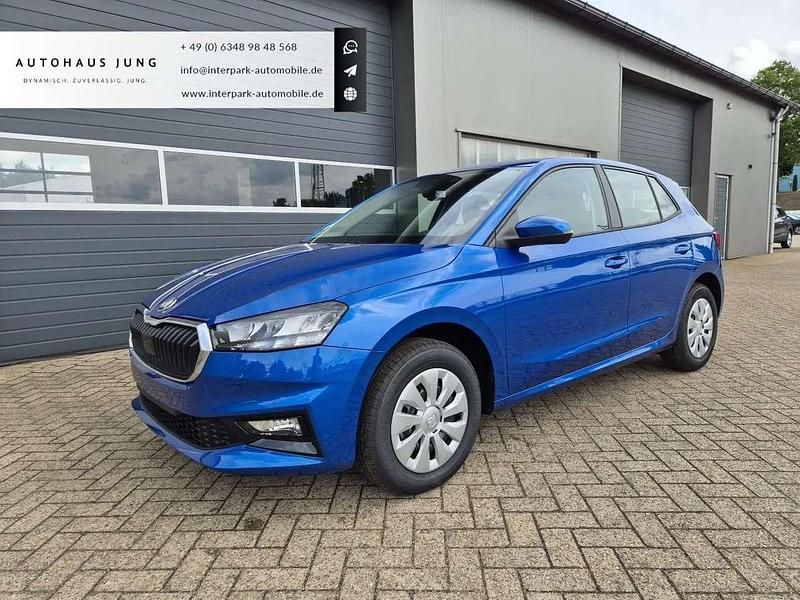 Raceblau metallic Neu 2025 Skoda Fabia Selection Kleinwagen | 23.990 € (Fairer Preis) - Bild 1/4