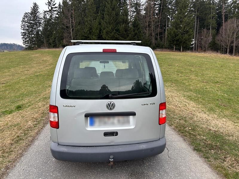 Gebraucht VW Caddy Life 105 PS (77 kW) 2005 Silber Van / Kleinbus