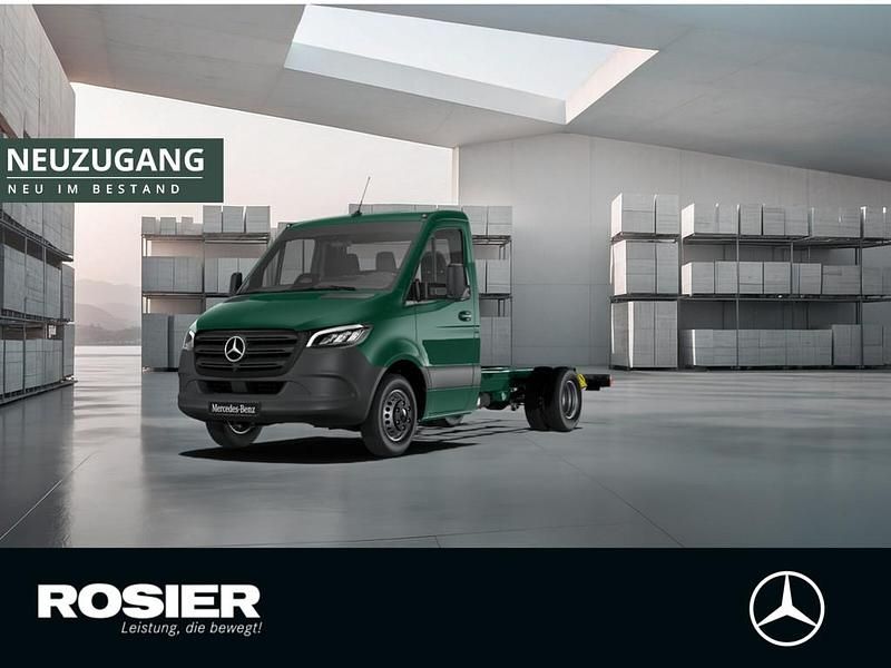 Grün / orchidgrün Gebraucht 2025 Mercedes Sprinter Van | 76.790 € - Bild 1/4