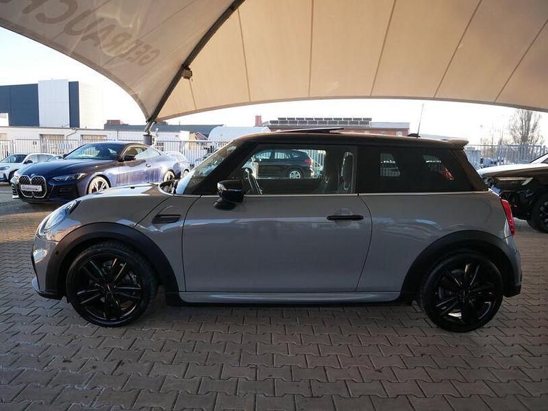 Gebraucht Mini Cooper Hatch 136 PS (100 kW) 2022 Grau Kleinwagen