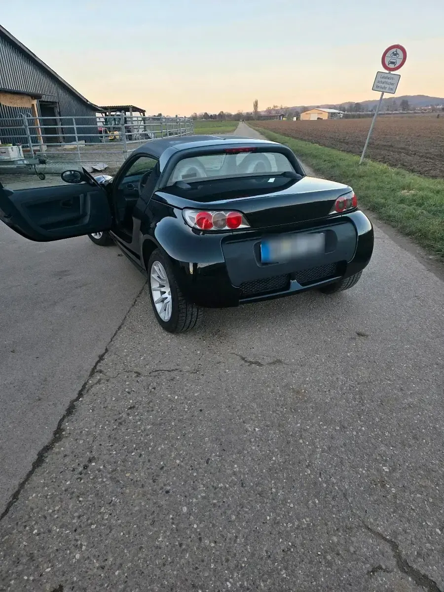 Gebraucht Smart Roadster 61 PS (44 kW) 2003 Schwarz Cabrio