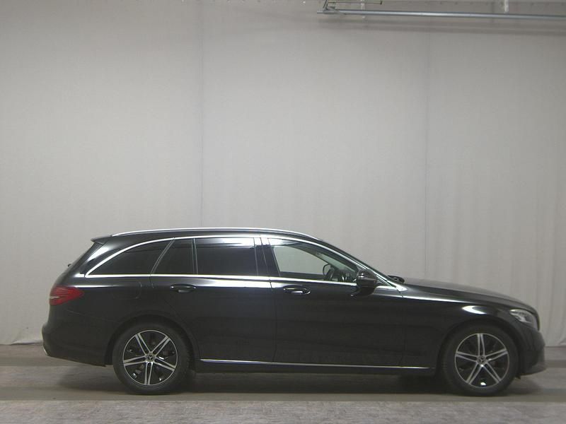 Schwarz Gebraucht 2019 Mercedes C220 Avantgarde Kombi | 15.980 € (Superpreis) - Bild 1/4