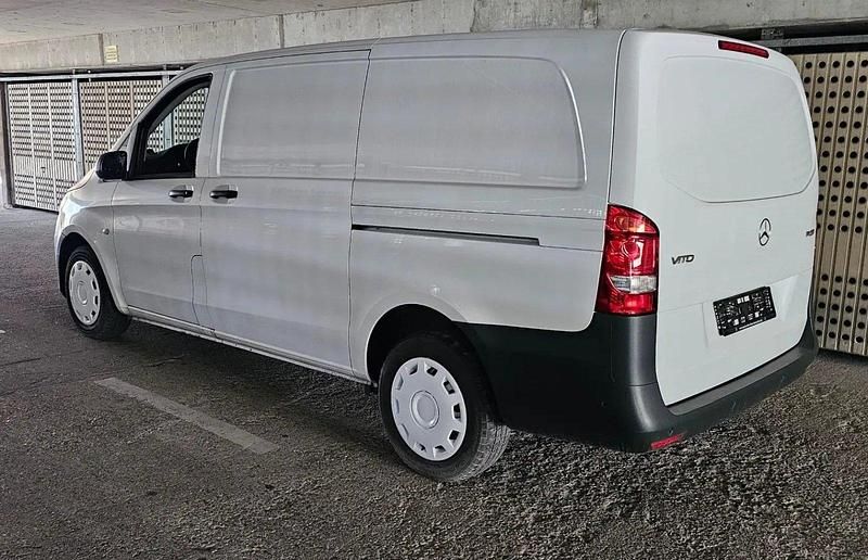 Gebraucht Mercedes Vito 114 PS (83 kW) 2017 Weiß Van