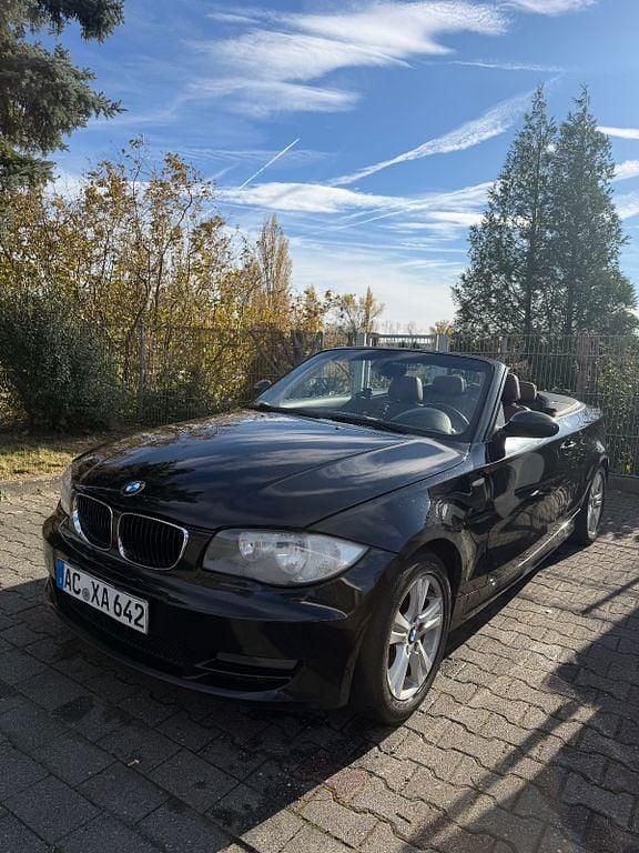 Gebraucht BMW 118 Cabriolet 143 PS (105 kW) 2009 Schwarz Cabrio