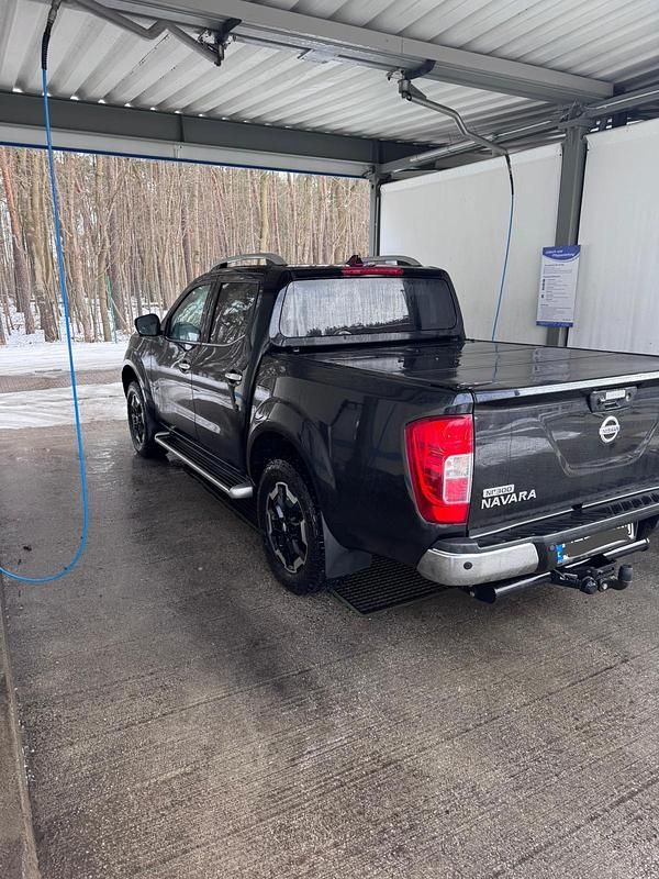 Gebraucht Nissan Navarra 190 PS (139 kW) 2016 Schwarz SUV