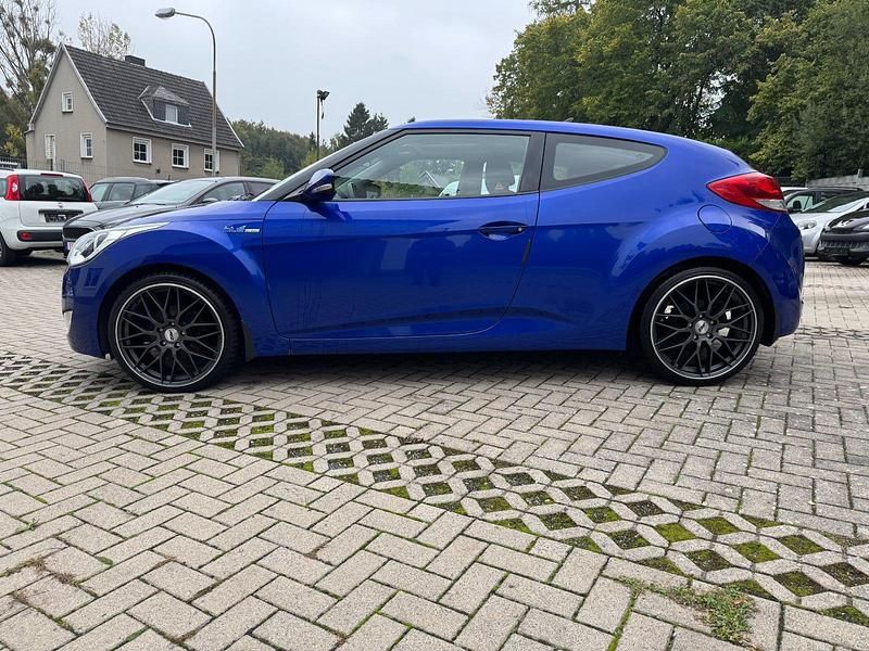 Gebraucht Hyundai Veloster 140 PS (102 kW) 2012 Blau Coupé