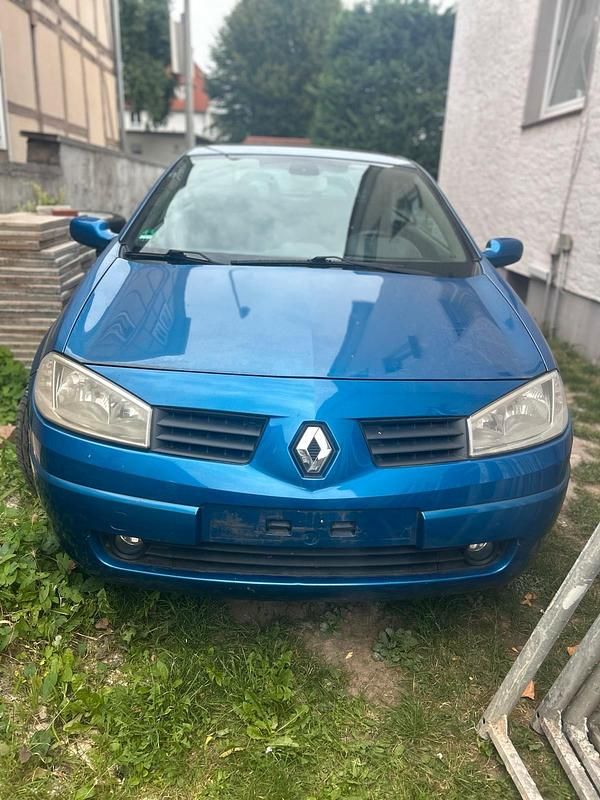 Blau Gebraucht 2005 Renault Mégane Cabriolet Cabrio | 1.800 € (Fairer Preis) - Bild 1/4