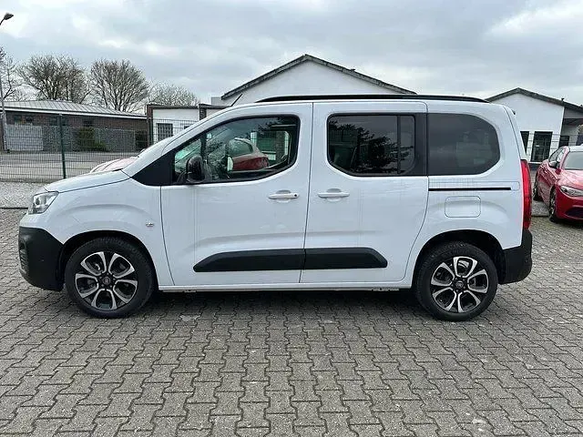 Gebraucht Fiat e-Doblò 100 kW (136 PS) 2024 Weiß Van / Kleinbus