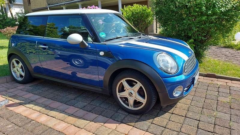 Blau Gebraucht 2007 Mini Cooper Kleinwagen | 2.000 € (Fairer Preis) - Bild 1/4