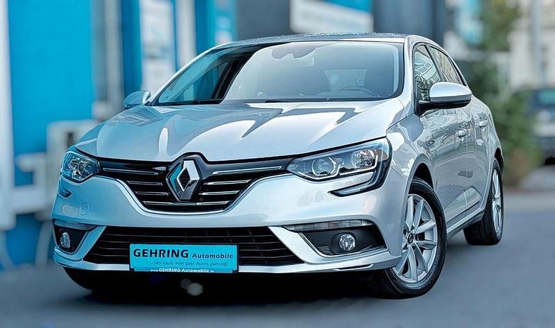 Silber Gebraucht 2016 Renault Mégane III Intens Limousine | 7.900 € (Guter Preis) - Bild 1/3