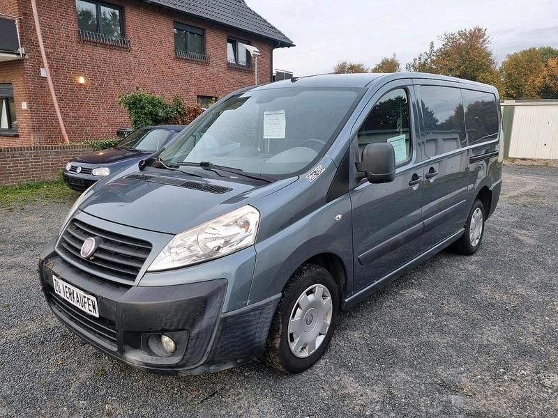 Grau Gebraucht 2011 Fiat Scudo Van | 6.800 € (Fairer Preis) - Bild 1/4