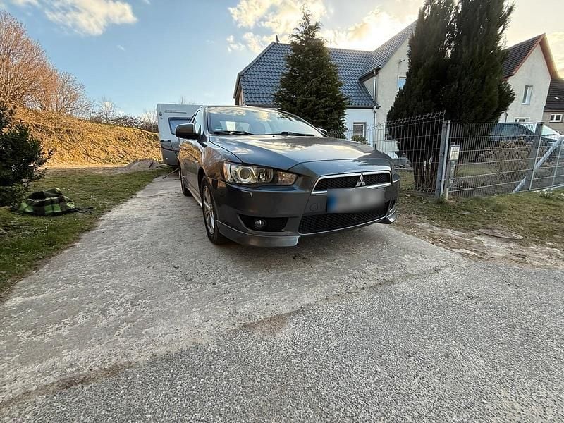 Gebraucht Mitsubishi Lancer 143 PS (105 kW) 2009 Grau Limousine
