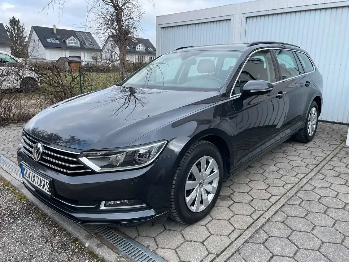 Gebraucht VW Passat Comfortline 150 PS (110 kW) 2019 Grau Kombi