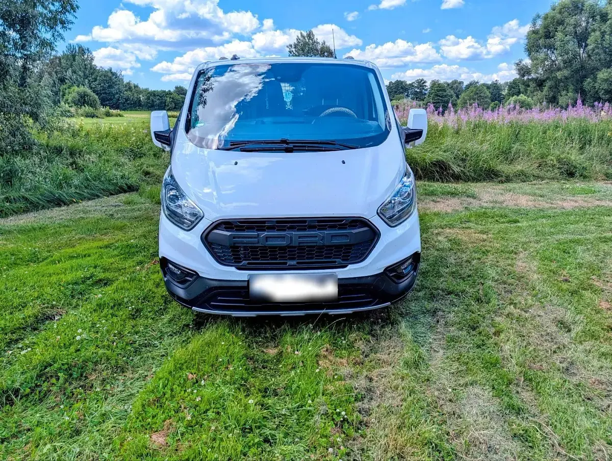 Gebraucht Ford Transit 130 PS (95 kW) 2021 Weiß Van