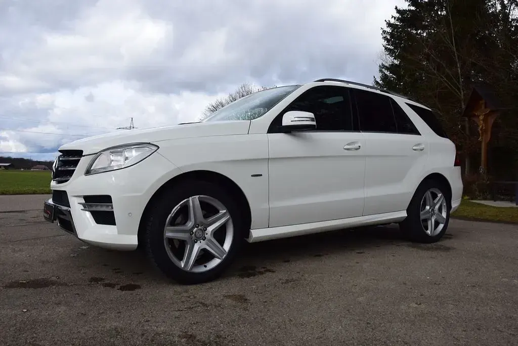 Gebraucht Mercedes ML350 AMG 258 PS (189 kW) 2011 Weiß SUV
