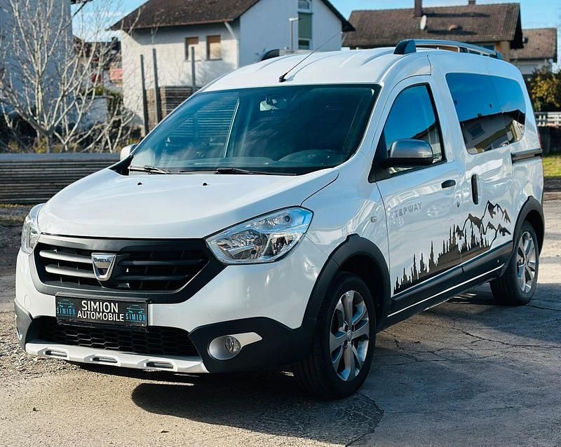 Weiß Gebraucht 2016 Dacia Dokker Stepway Van / Kleinbus | 6.990 € (Fairer Preis) - Bild 1/4