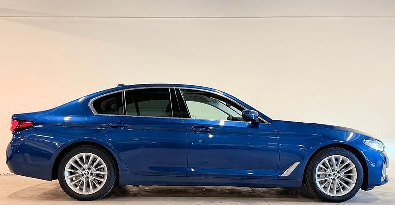 Gebraucht BMW 530e Luxury Line 292 PS (214 kW) 2021 Blau Limousine