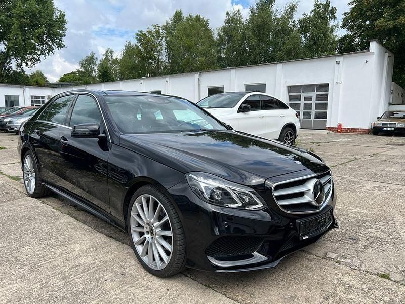 Schwarz Gebraucht 2014 Mercedes E250 AMG Limousine | 19.790 € (Guter Preis) - Bild 1/4