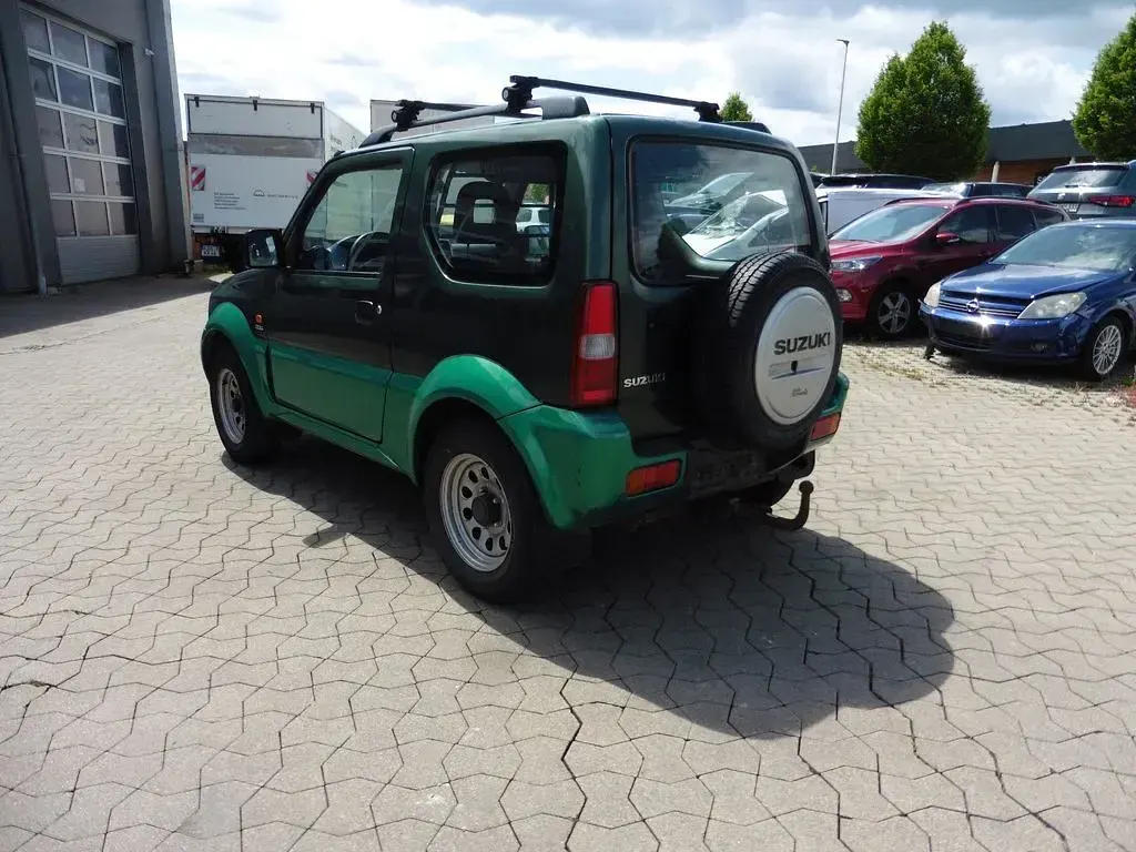 Używany Suzuki Jimny 65 KM (47 kW) 2009 Zielony SUV