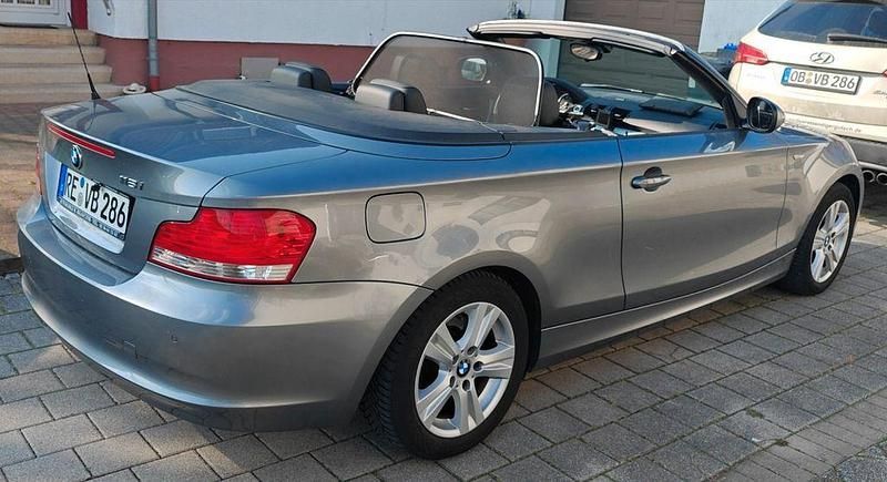 Gebraucht BMW 118 Cabriolet 143 PS (105 kW) 2010 Grau Cabrio