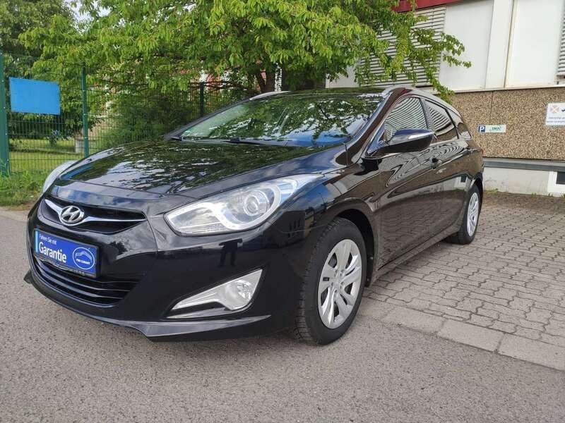 Phantom black / mic Gebraucht 2013 Hyundai i40 Edition Kombi | 7.990 € (Fairer Preis) - Bild 1/4
