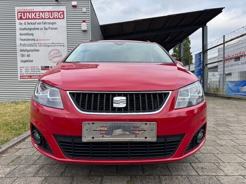 Rot Gebraucht 2015 Seat Alhambra Van / Kleinbus | 14.900 € (Fairer Preis) - Bild 1/4