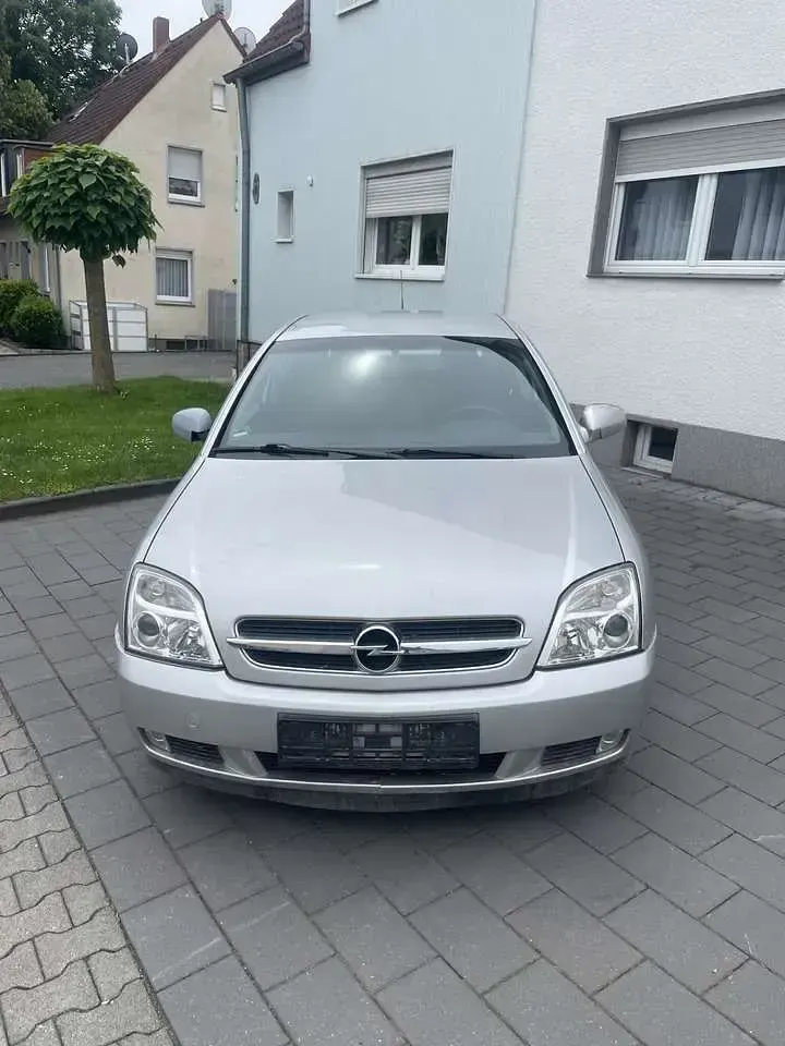 Gebraucht Opel Vectra 122 PS (89 kW) 2002 Silber Limousine