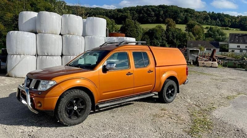 Silber Gebraucht 2009 Nissan Navara Abholung | 10.099 € (Fairer Preis) - Bild 1/4