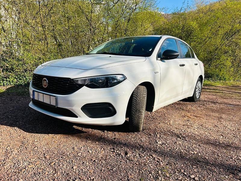 Gebraucht Fiat Tipo Pop 95 PS (69 kW) 2019 Weiß Limousine