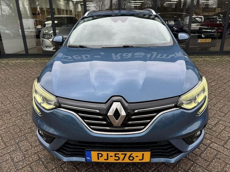 Gebraucht Renault Mégane IV Bose Edition 132 PS (97 kW) 2017 Blau Kombi