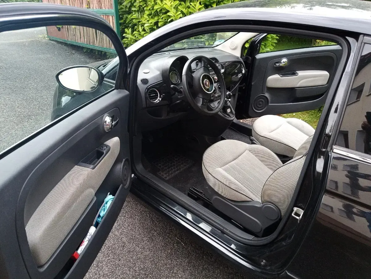Gebraucht Fiat 500 Lounge 86 PS (63 kW) 2011 Schwarz Kleinwagen