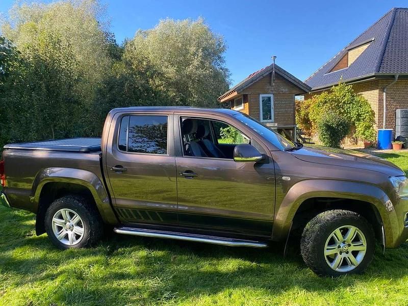 Gebraucht VW Amarok Highline 163 PS (119 kW) 2015 Bronze Pickup