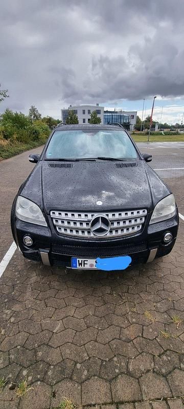 Schwarz Gebraucht 2008 Mercedes ML320 Style SUV | 9.500 € - Bild 1/4