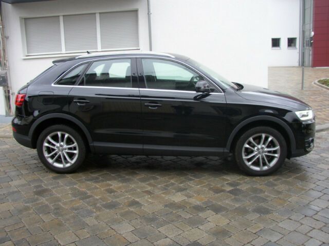 Gebraucht Audi Q3 Comfort 177 PS (130 kW) 2012 Schwarz SUV