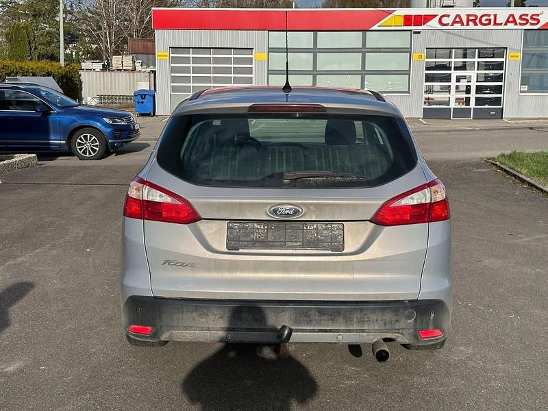 Gebraucht Ford Focus 182 PS (133 kW) 2011 Kombi