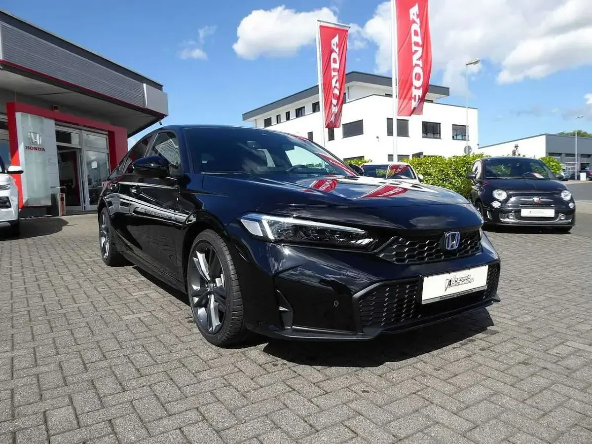 Neu Honda Civic Hybrid 184 PS (135 kW) 2026 Crystal black Limousine