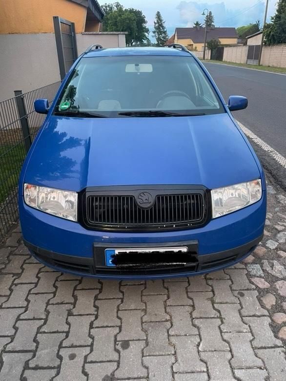 Andere außenfarben Gebraucht 2004 Skoda Fabia Kombi | 350 € (Superpreis) - Bild 1/4