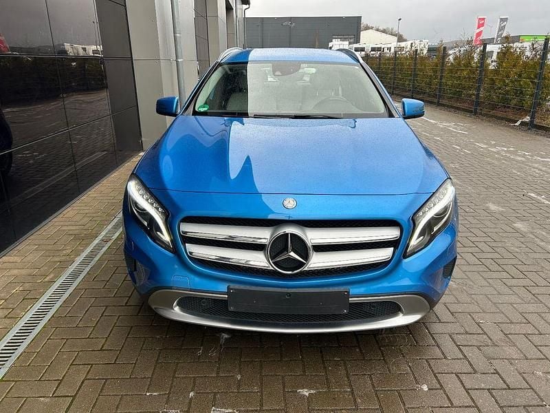 Gebraucht Mercedes GLA220 170 PS (125 kW) 2014 Blau SUV