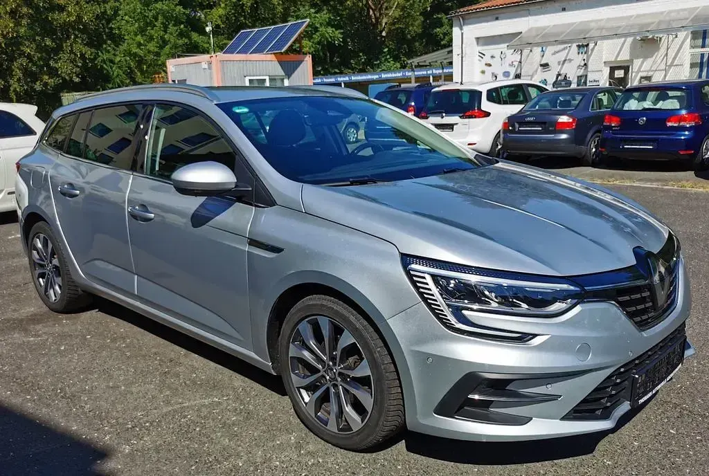Gebraucht Renault Mégane IV Techno 116 PS (85 kW) 2023 Silber Limousine