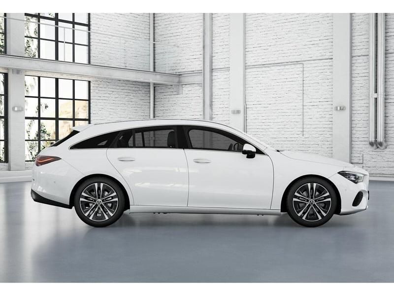 Gebraucht Mercedes CLA200 Shooting Brake Progressive 163 PS (119 kW) 2025 Unilack polarweiß Kombi