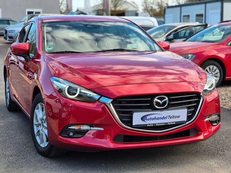 Gebraucht Mazda 3 Exclusive-Line 120 PS (88 kW) 2017 Rot Limousine