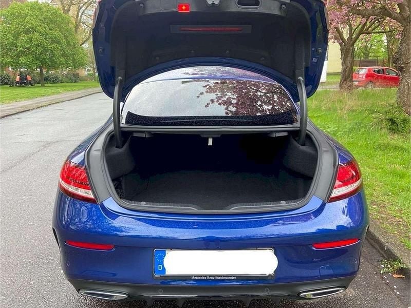 Gebraucht Mercedes C300 AMG line 245 PS (180 kW) 2019 Blau Coupé