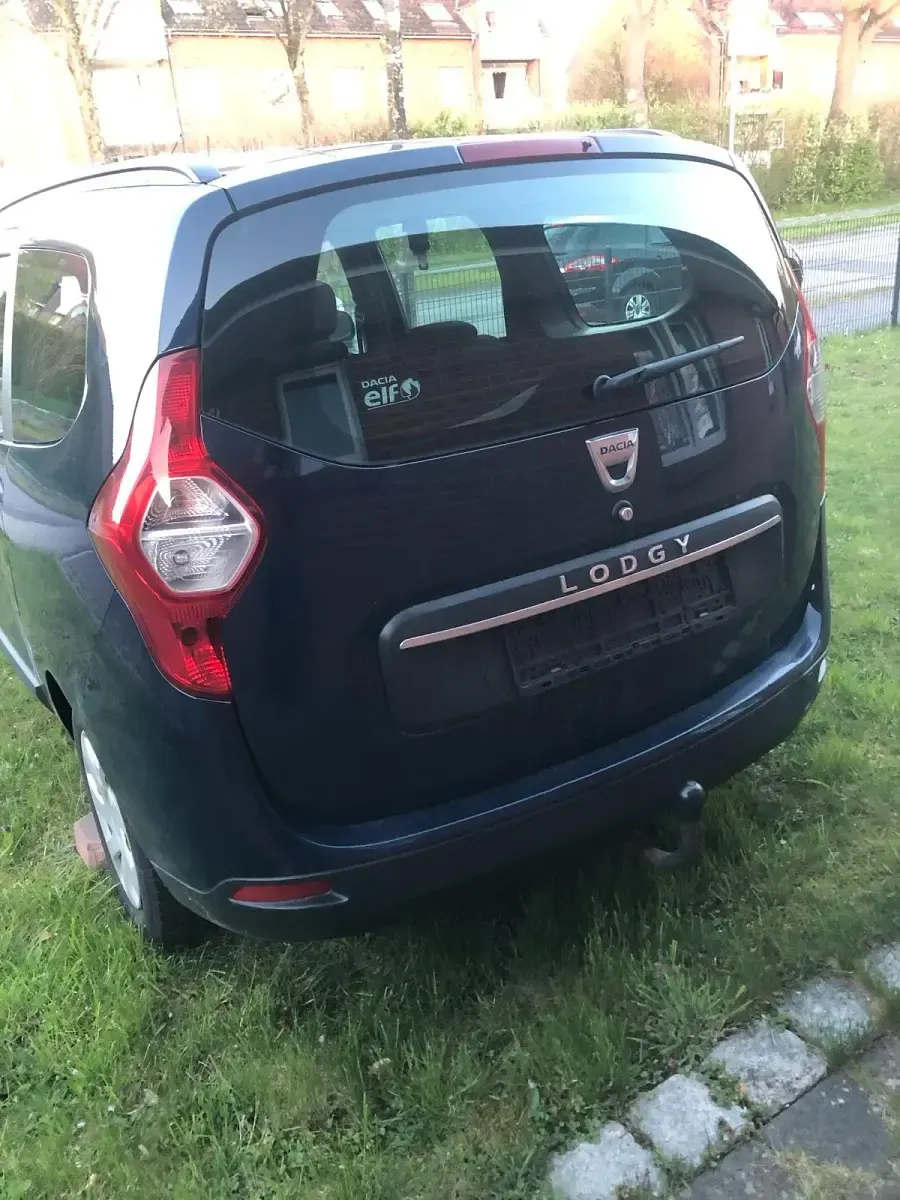 Gebraucht Dacia Lodgy 102 PS (75 kW) 2018 Blau Van / Kleinbus